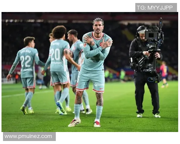 足球明星专属球鞋全解析从梅西到C罗的经典之作一网打尽 足球明星专属球鞋全解析从梅西到C罗的经典之作一网打尽