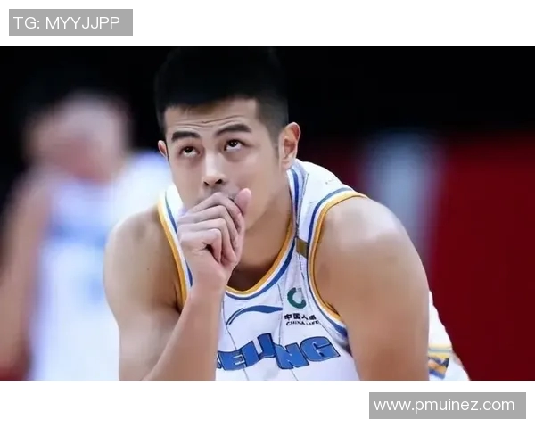 方硕:从青年才俊到篮球场上的领军人物,如何塑造自己的职业生涯与未来发展 方硕:从青年才俊到篮球场上的领军人物,如何塑造自己的职业生涯与未来发展